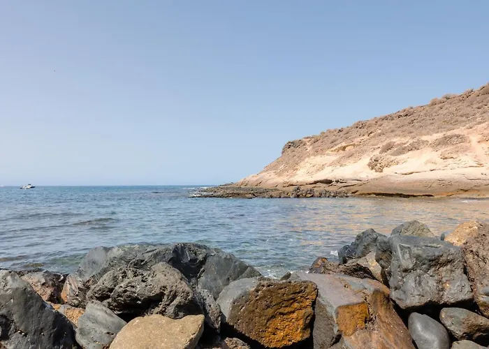 Appartamento Homeforguest Con Piscina A 50m Del Mar En La Caleta